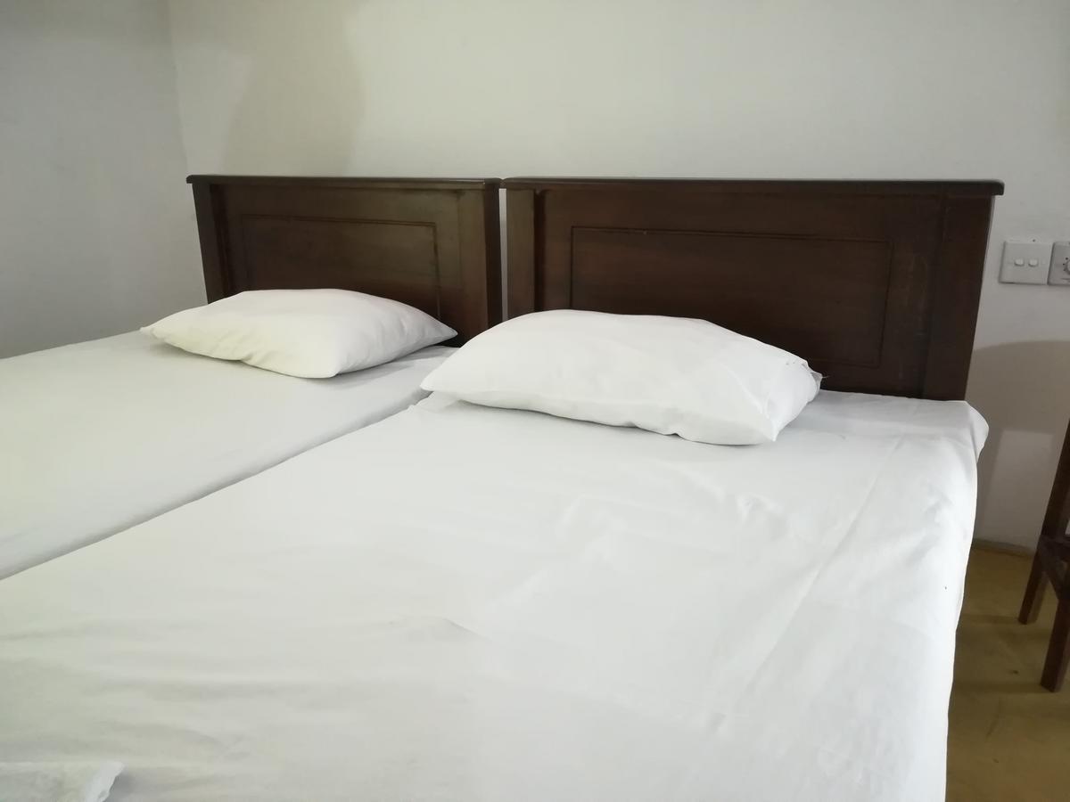 Hotel Sandara Tangalle Buitenkant foto