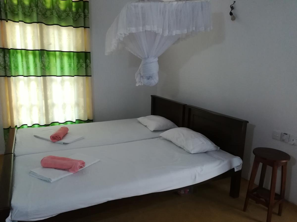 Hotel Sandara Tangalle Buitenkant foto